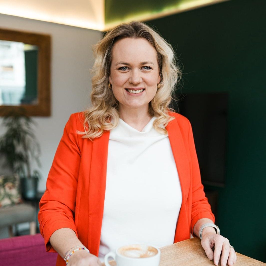 Verena Büker-Kraemer, Trainerin für Führungskräftetraining in Bielefeld
